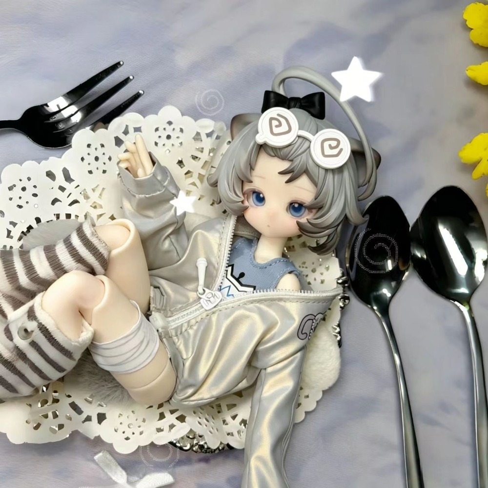 Inedible Doll Lunar Lore Meow  - Mystery Box Blind Bag avaliação e preço
